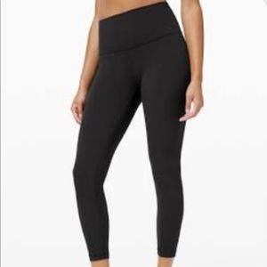 Lululemon Align 8 in black